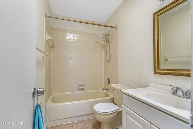 188 W Sandalwood Court, Daytona Beach, FL 32119