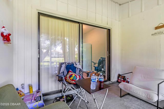 188 W Sandalwood Court, Daytona Beach, FL 32119