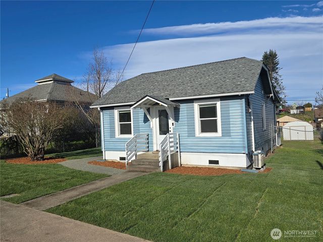 1035 W 8th Street, Port Angeles, WA 98363
