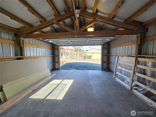 1035 W 8th Street, Port Angeles, WA 98363