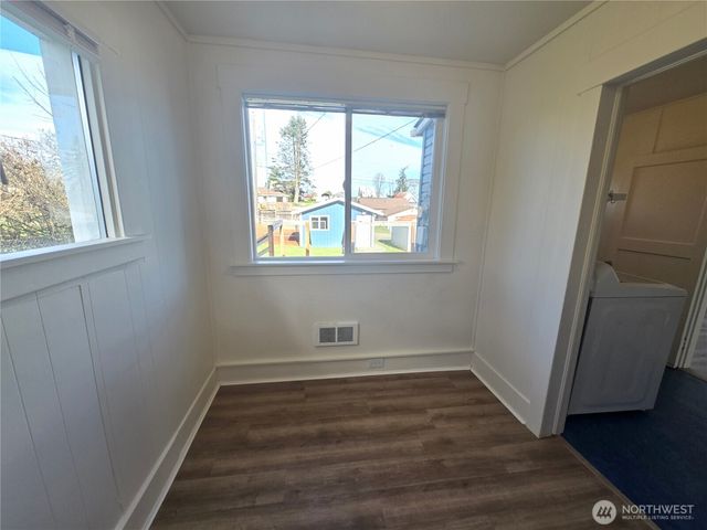 1035 W 8th Street, Port Angeles, WA 98363