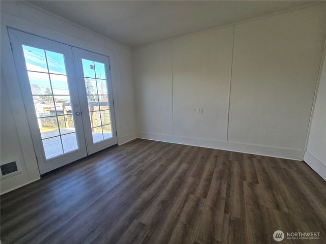 1035 W 8th Street, Port Angeles, WA 98363