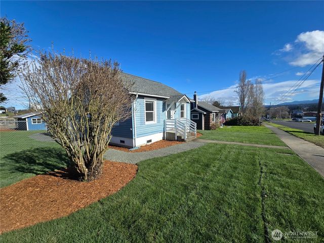 1035 W 8th Street, Port Angeles, WA 98363