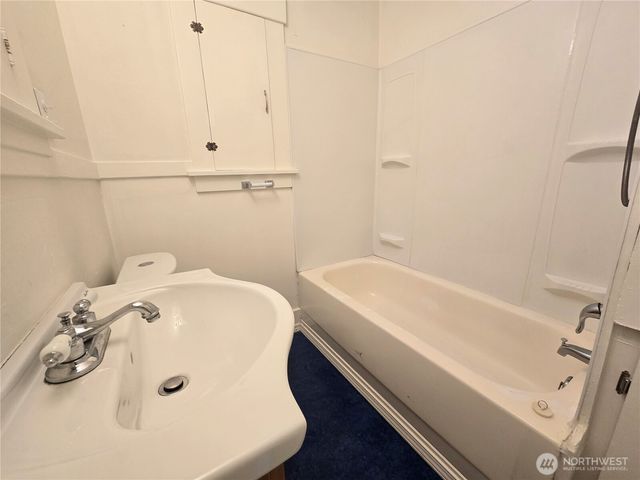 1035 W 8th Street, Port Angeles, WA 98363