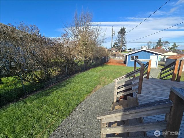1035 W 8th Street, Port Angeles, WA 98363