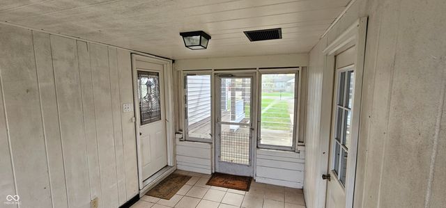 543 Schooley Drive, Greenwood, IN 46142