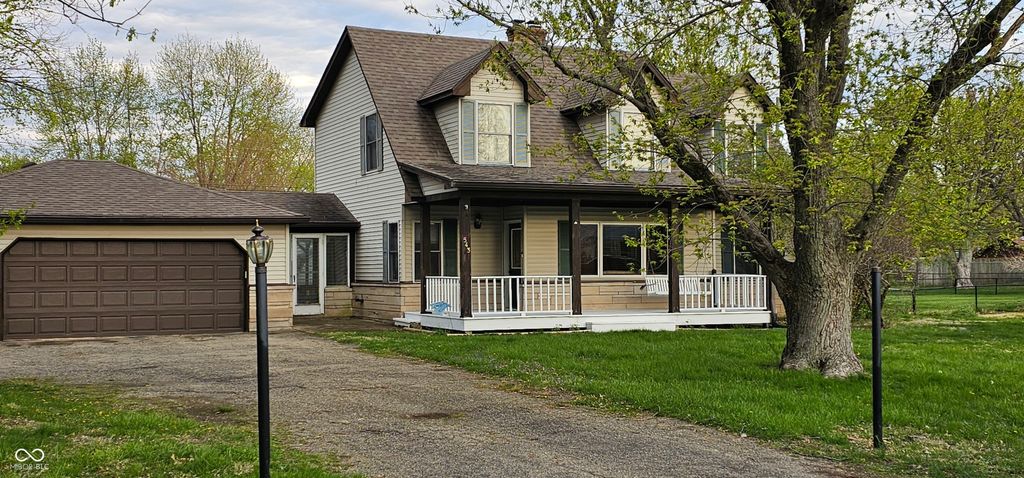 543 Schooley Drive, Greenwood, IN 46142