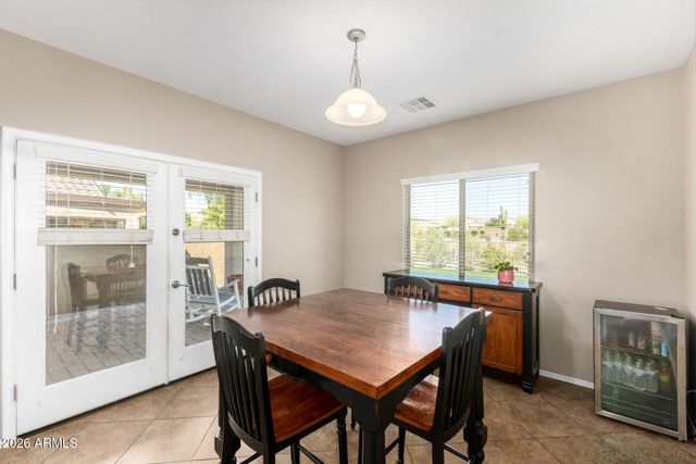 1904 W BLACK HILL Road, Phoenix, AZ 85085