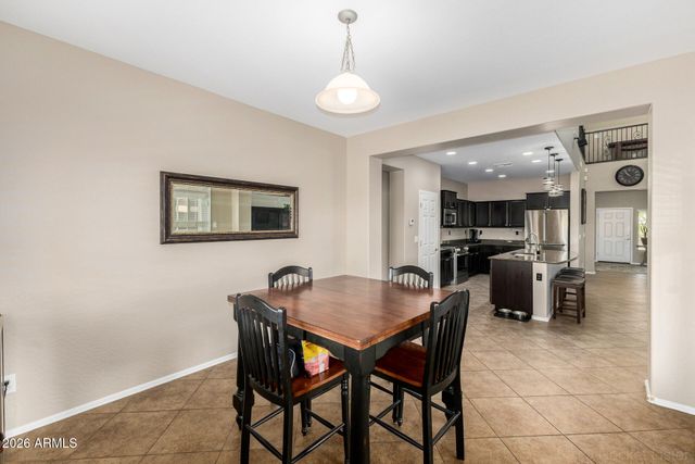 1904 W BLACK HILL Road, Phoenix, AZ 85085