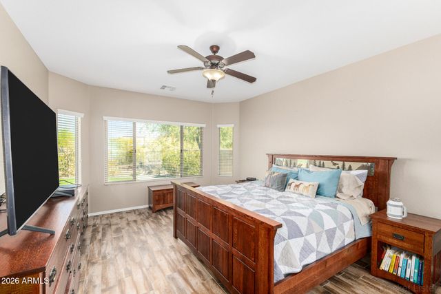 1904 W BLACK HILL Road, Phoenix, AZ 85085