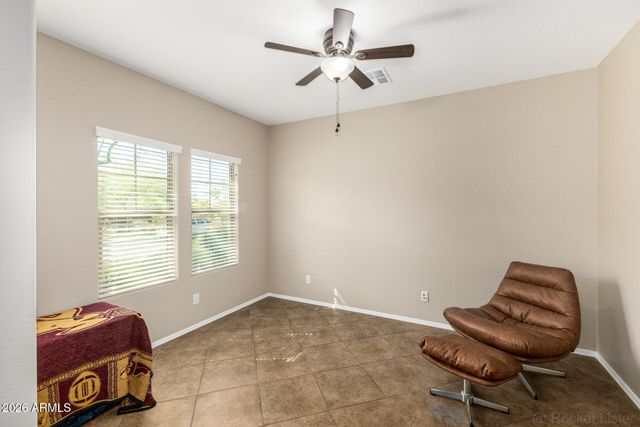 1904 W BLACK HILL Road, Phoenix, AZ 85085