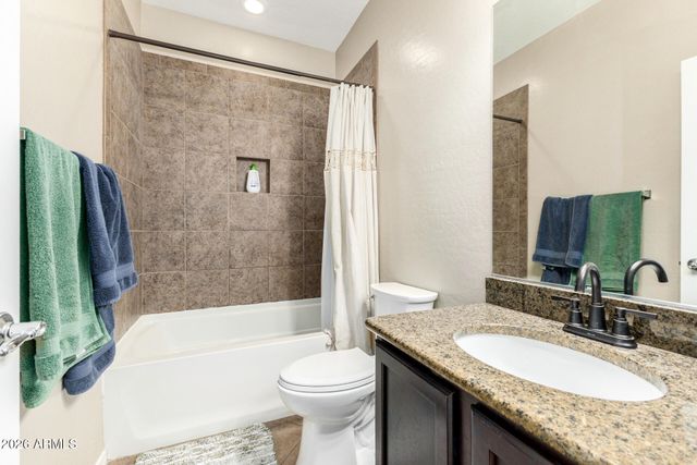 1904 W BLACK HILL Road, Phoenix, AZ 85085