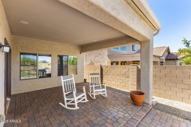 1904 W BLACK HILL Road, Phoenix, AZ 85085