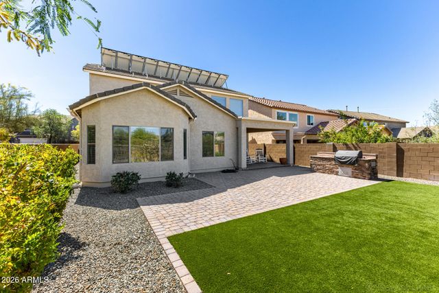 1904 W BLACK HILL Road, Phoenix, AZ 85085