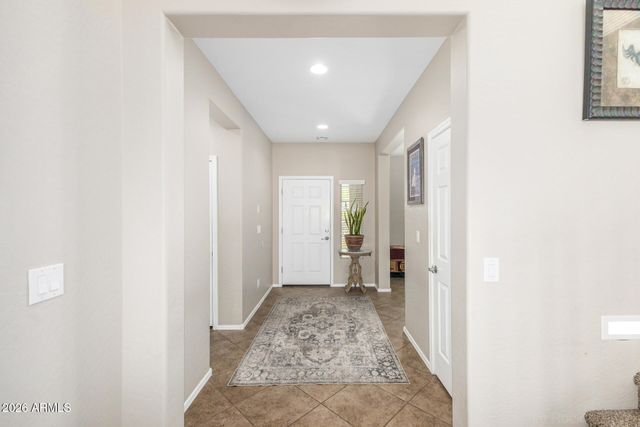 1904 W BLACK HILL Road, Phoenix, AZ 85085