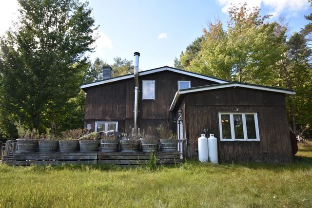 240 Pup Hill Road, Saranac, NY 12981