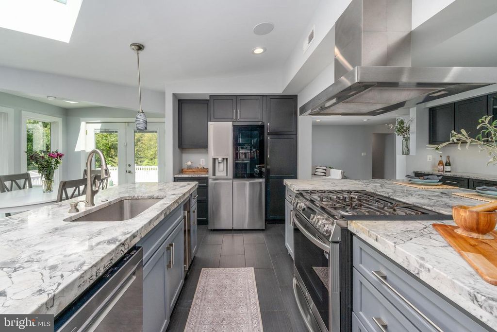 Image 16 of property listing at 2728 OLD COURT, Baltimore, MD 21208