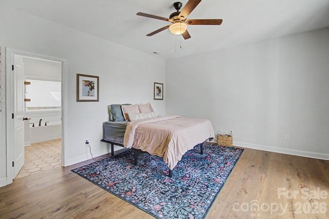 300 Green Meadow Lane, Mars Hill, NC 28754