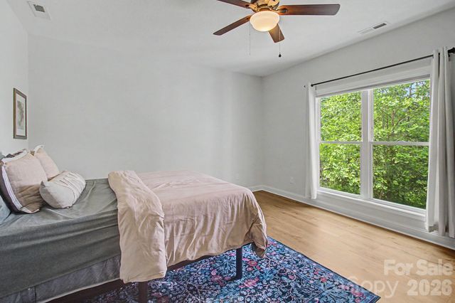 300 Green Meadow Lane, Mars Hill, NC 28754