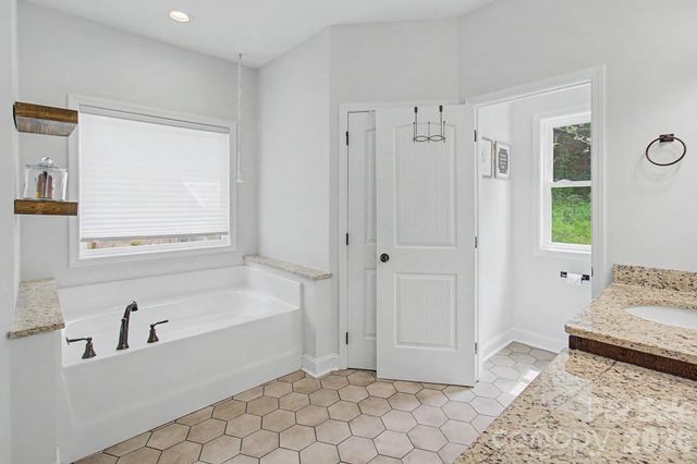 300 Green Meadow Lane, Mars Hill, NC 28754