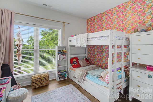 300 Green Meadow Lane, Mars Hill, NC 28754
