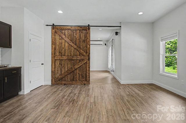 300 Green Meadow Lane, Mars Hill, NC 28754