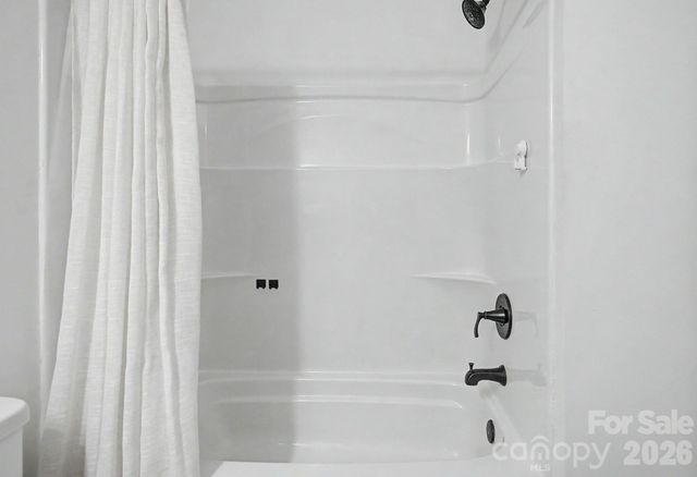 300 Green Meadow Lane, Mars Hill, NC 28754