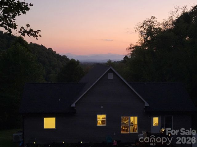 300 Green Meadow Lane, Mars Hill, NC 28754