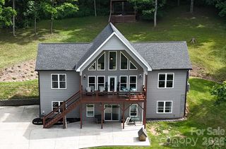 300 Green Meadow Lane, Mars Hill, NC 28754