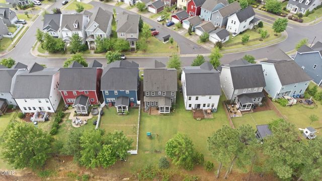 542 Beacon Ridge Boulevard, Chapel Hill, NC 27516