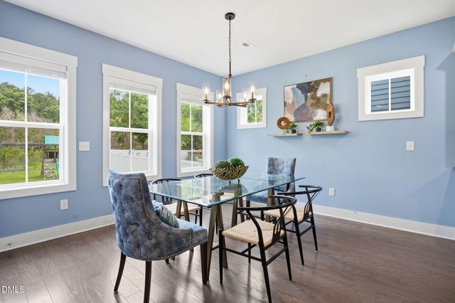 542 Beacon Ridge Boulevard, Chapel Hill, NC 27516