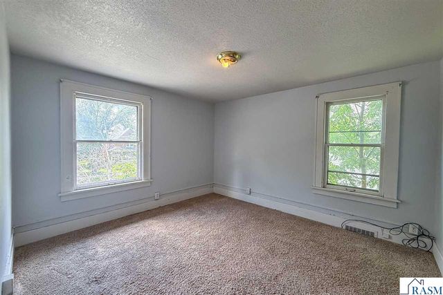 538 Belgrade Avenue, North Mankato, MN 56003