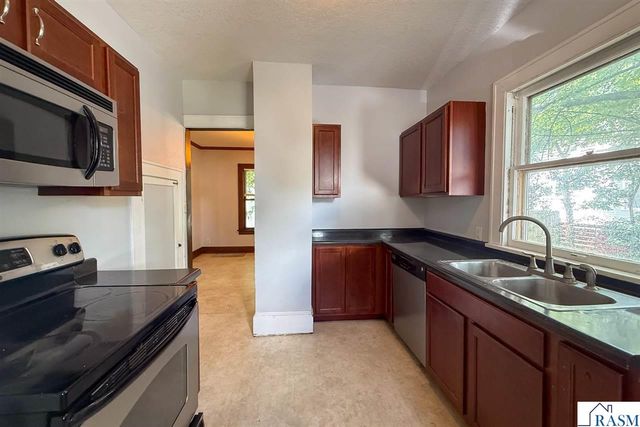 538 Belgrade Avenue, North Mankato, MN 56003