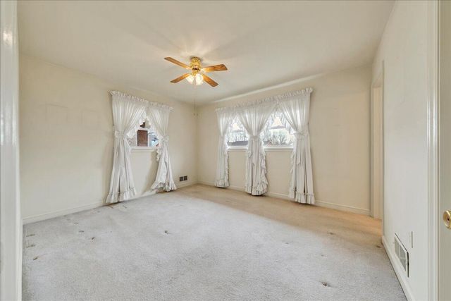 449 Cameron DR, Vinton, VA 24179