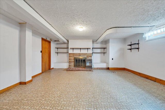 449 Cameron DR, Vinton, VA 24179