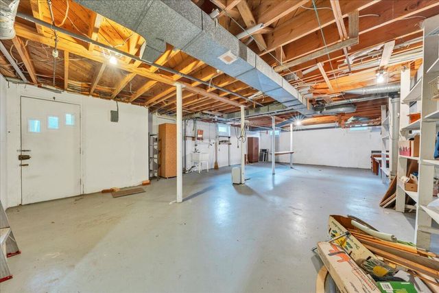 449 Cameron DR, Vinton, VA 24179