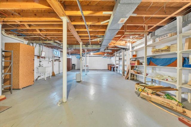 449 Cameron DR, Vinton, VA 24179