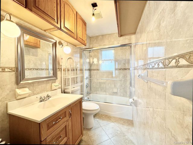 2037 149th Street, Whitestone, NY 11357