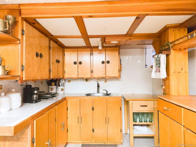 2037 149th Street, Whitestone, NY 11357