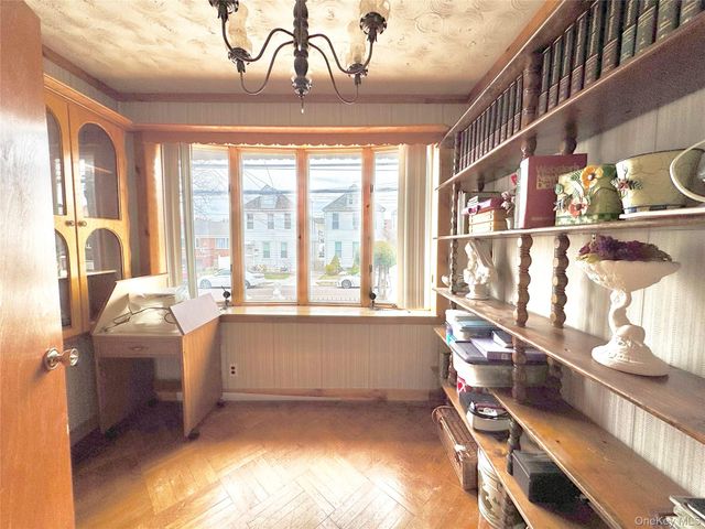 2037 149th Street, Whitestone, NY 11357