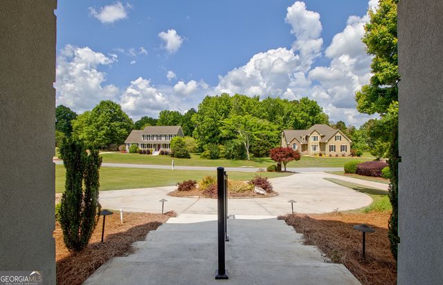 175 Mcelwaney Way, Fayetteville, GA 30215