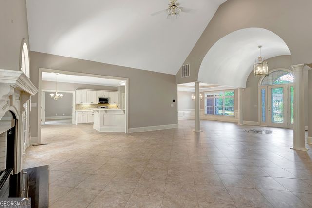 175 Mcelwaney Way, Fayetteville, GA 30215