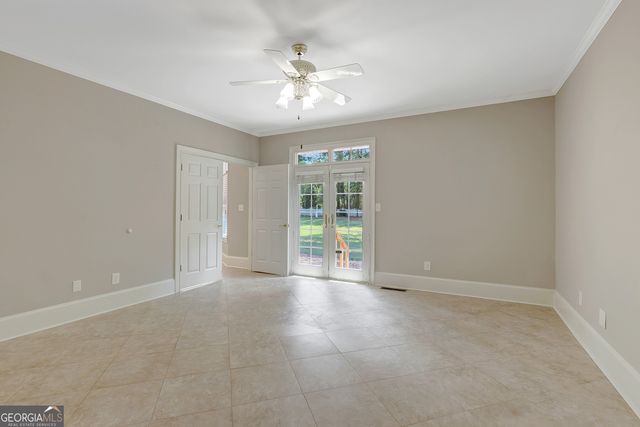 175 Mcelwaney Way, Fayetteville, GA 30215