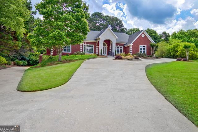 175 Mcelwaney Way, Fayetteville, GA 30215