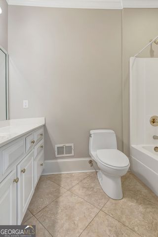 175 Mcelwaney Way, Fayetteville, GA 30215