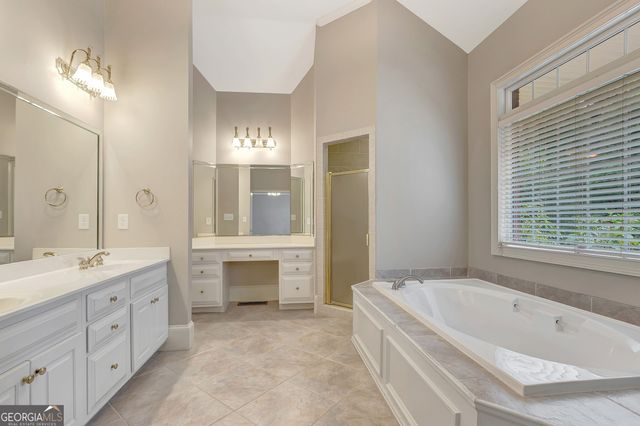 175 Mcelwaney Way, Fayetteville, GA 30215