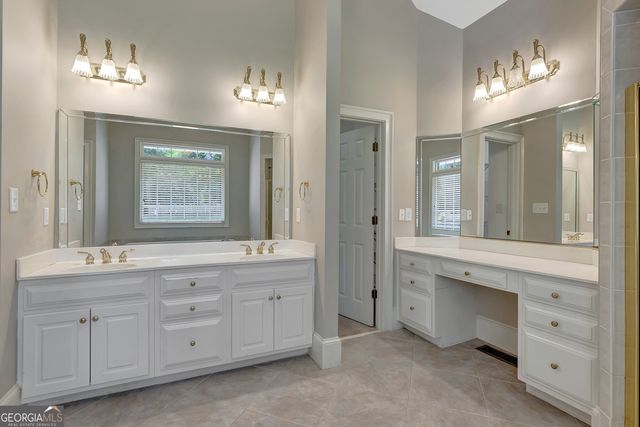 175 Mcelwaney Way, Fayetteville, GA 30215