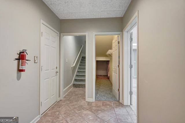 175 Mcelwaney Way, Fayetteville, GA 30215