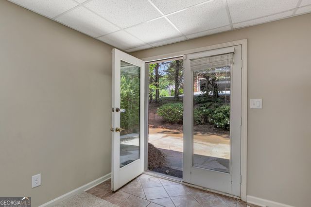 175 Mcelwaney Way, Fayetteville, GA 30215