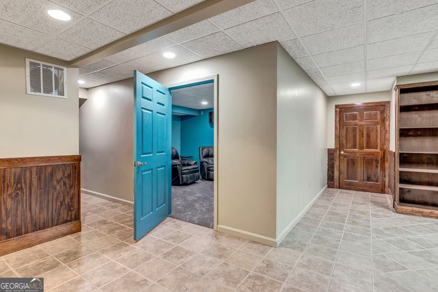 175 Mcelwaney Way, Fayetteville, GA 30215